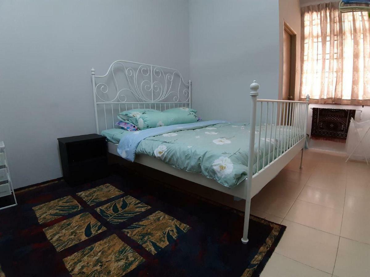 Orchidd Homestay Gambang Exterior foto